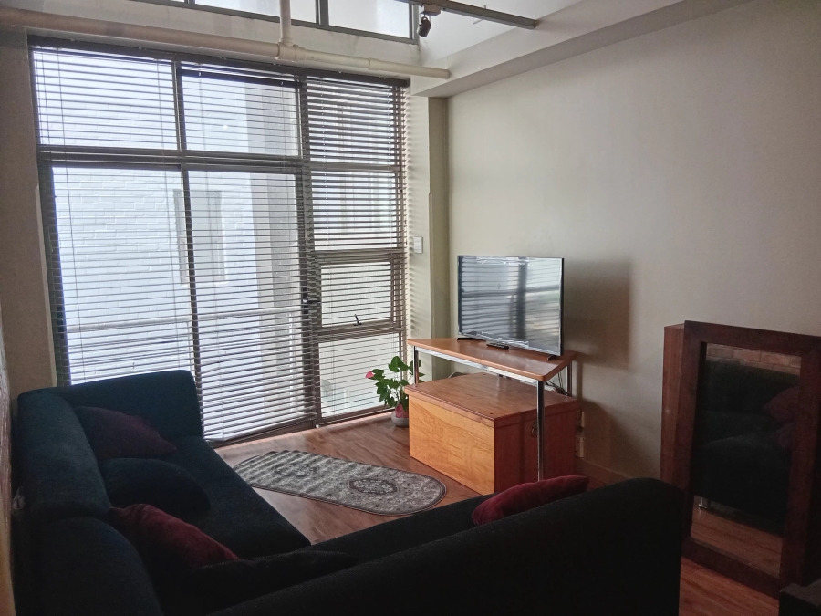 To Let 1 Bedroom Property for Rent in Salt River Western Cape